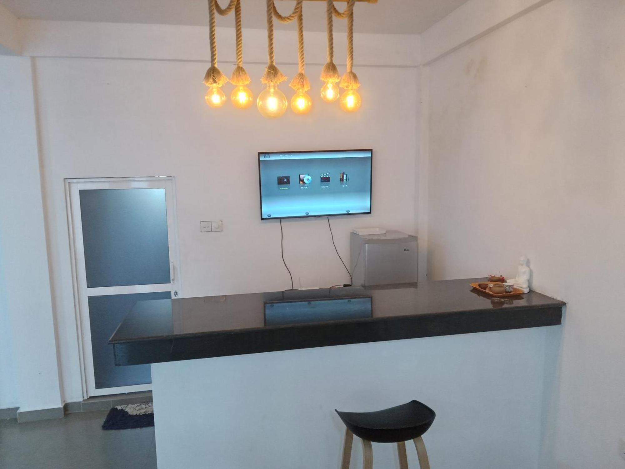 White Rose Safari Home Stay Udawalawe Bagian luar foto