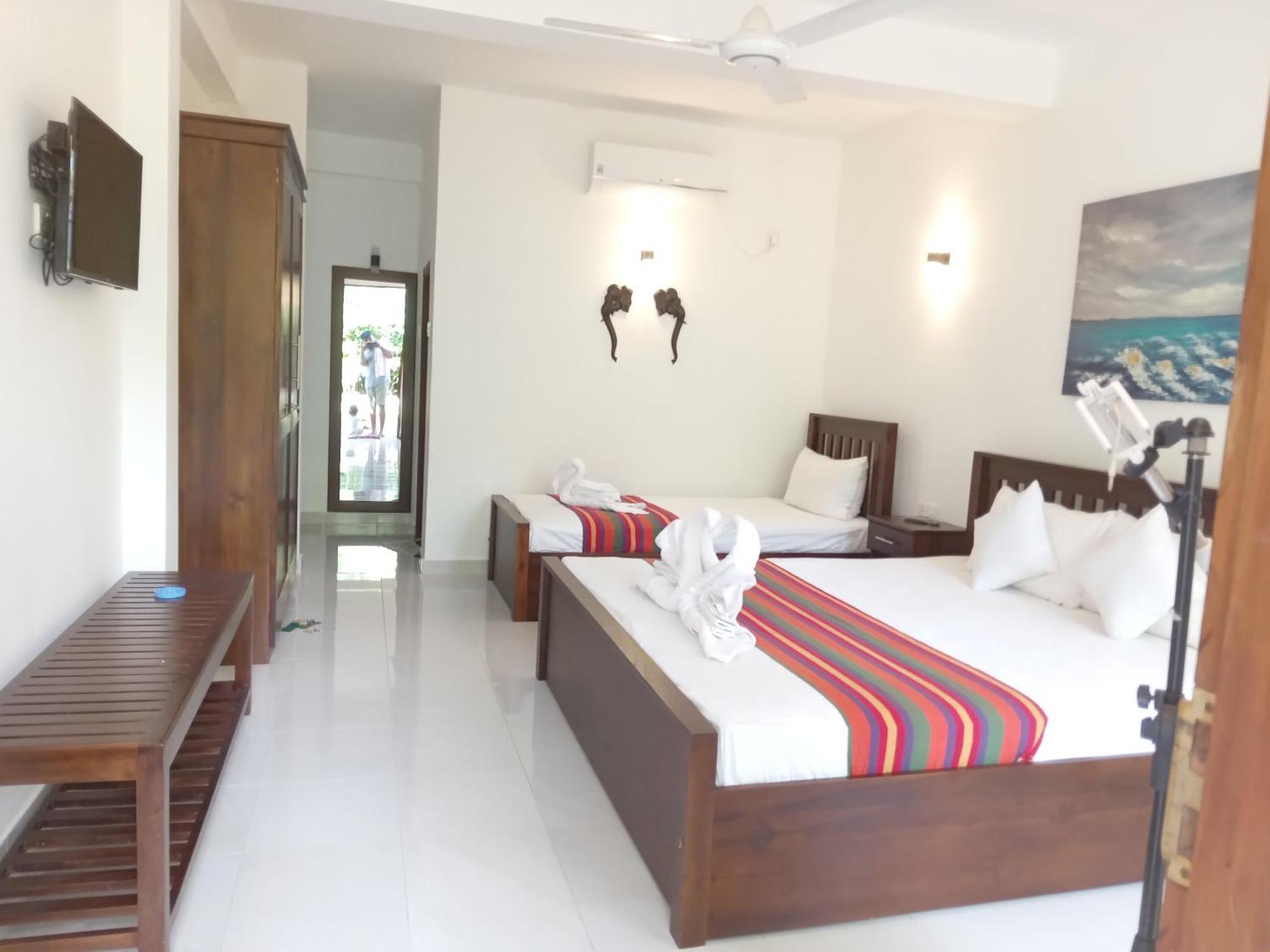 White Rose Safari Home Stay Udawalawe Bagian luar foto