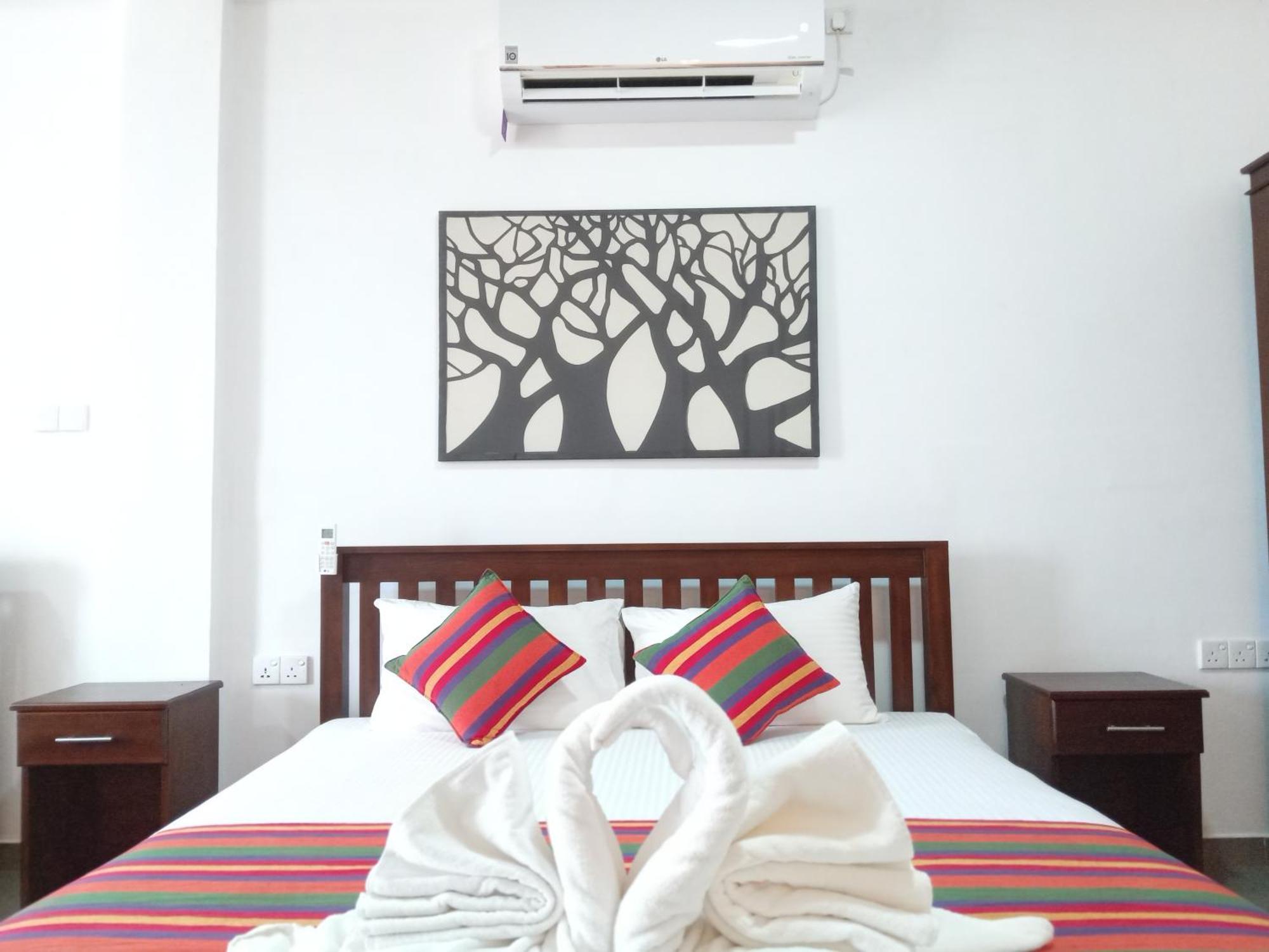 White Rose Safari Home Stay Udawalawe Bagian luar foto
